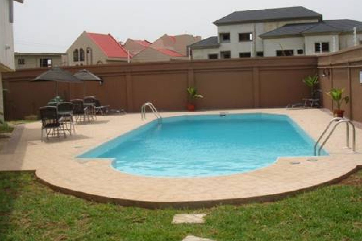 Ikoyi complex pool-4